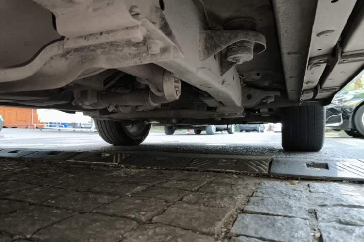 Used Roewe RX8 2018 30T Smart Connectivity Four-Wheel Drive Flagship Edition Chassis Rear Right