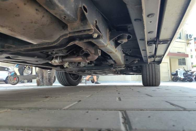 Used Roewe RX8 2018 30T Smart Connectivity All-Wheel Drive Supreme Edition Chassis Rear Right