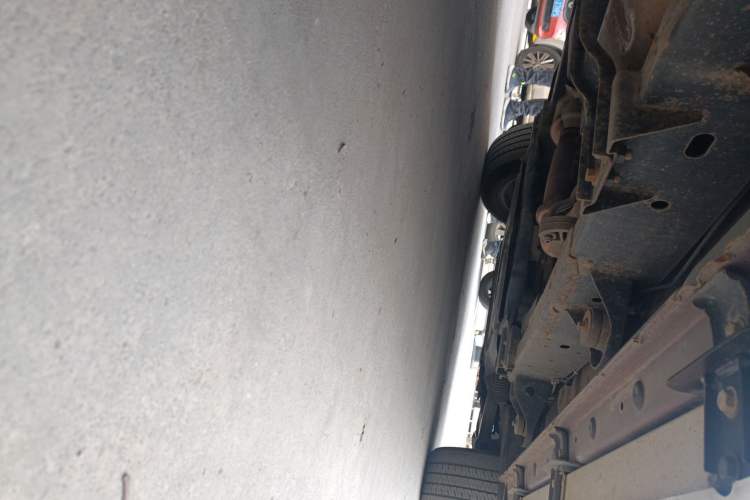 Used Roewe RX8 2018 30T Smart Connectivity Two-Wheel Drive Flagship Edition Chassis Rear Right
