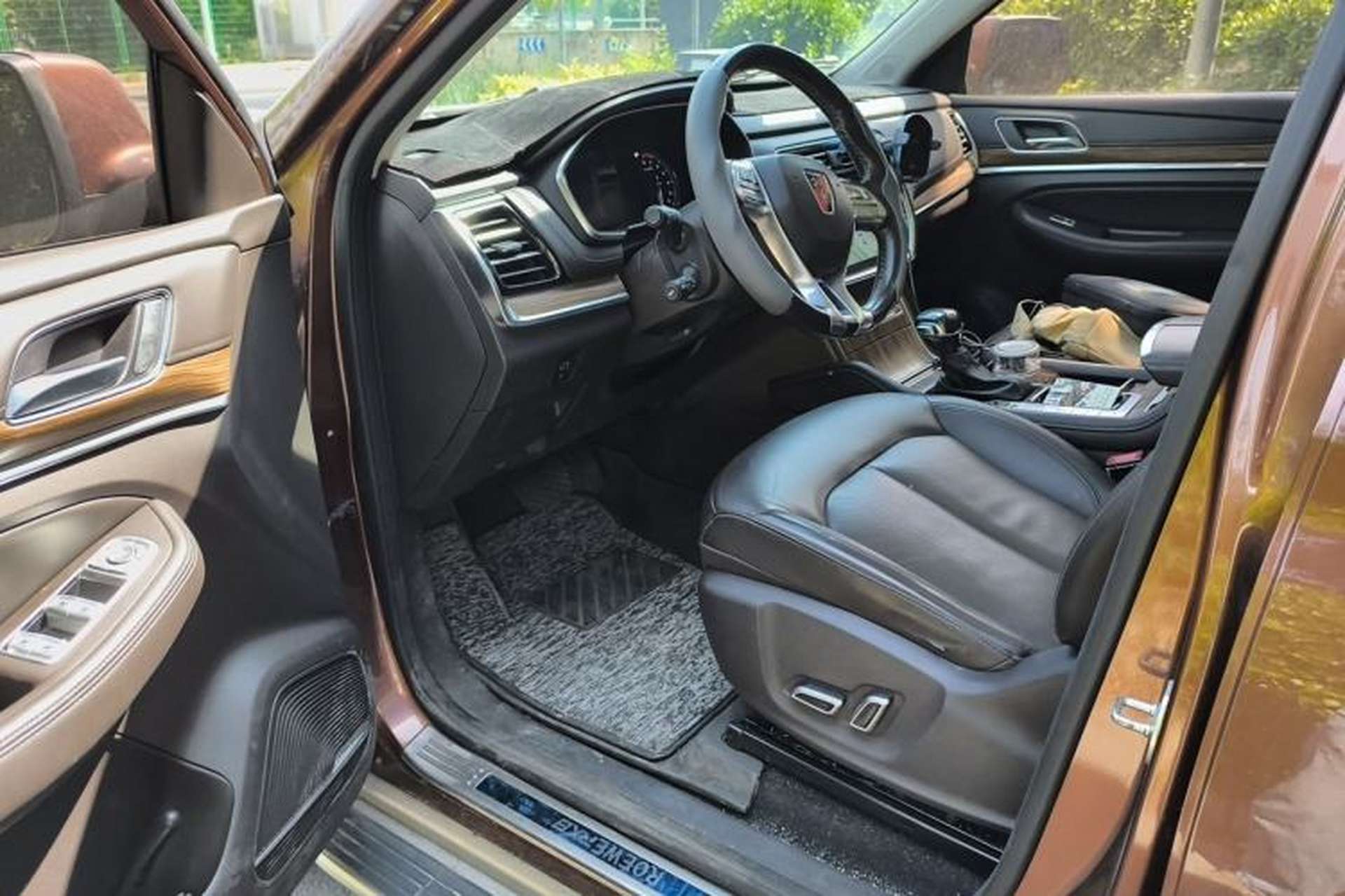 Used Roewe RX8 2018 30T Smart Connectivity Two-Wheel Drive Supreme Edition Driver Seat