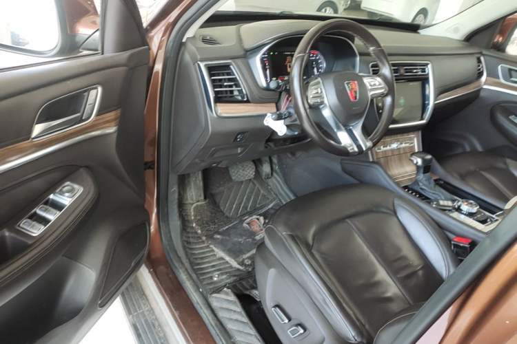 Used Roewe RX8 2018 30T Smart Connectivity Four-Wheel Drive Flagship Edition Driver Seat