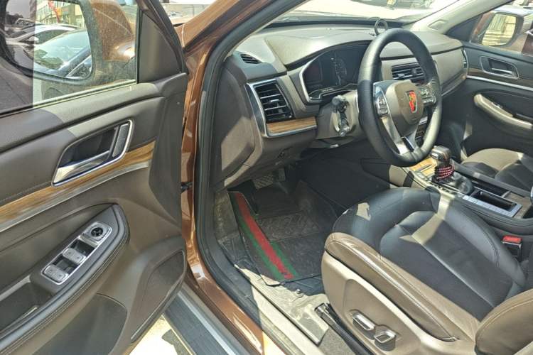 Used Roewe RX8 2018 30T Smart Connectivity Two-Wheel Drive Flagship Edition Driver Seat