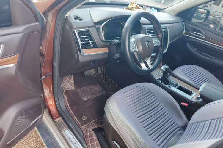Used Roewe RX8 2018 30T Smart Connectivity Two-Wheel Drive Supreme Edition Driver Seat