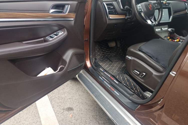 Used Roewe RX8 2018 30T Smart Connectivity All-Wheel Drive Supreme Edition Driver Seat
