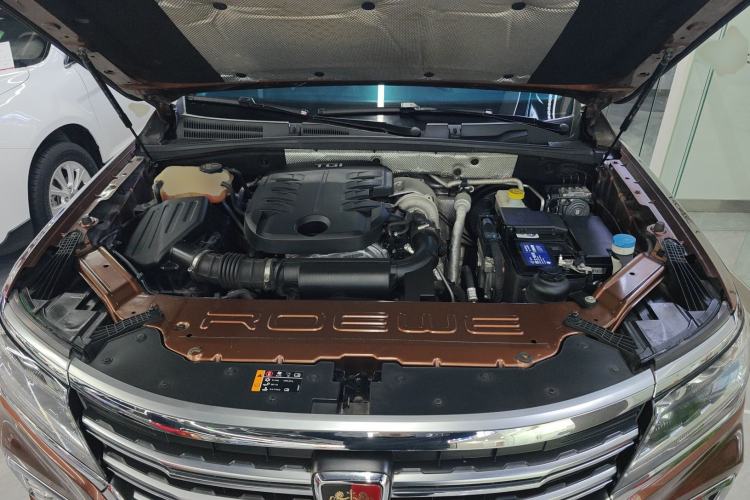 Used Roewe RX8 2018 30T Smart Connectivity All-Wheel Drive Supreme Edition Engine Bay
