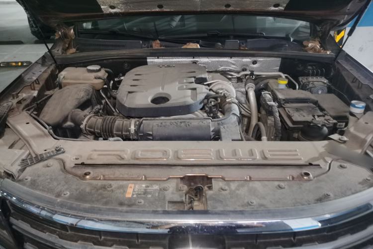 Used Roewe RX8 2018 30T Smart Connectivity Two-Wheel Drive Supreme Edition Engine Bay