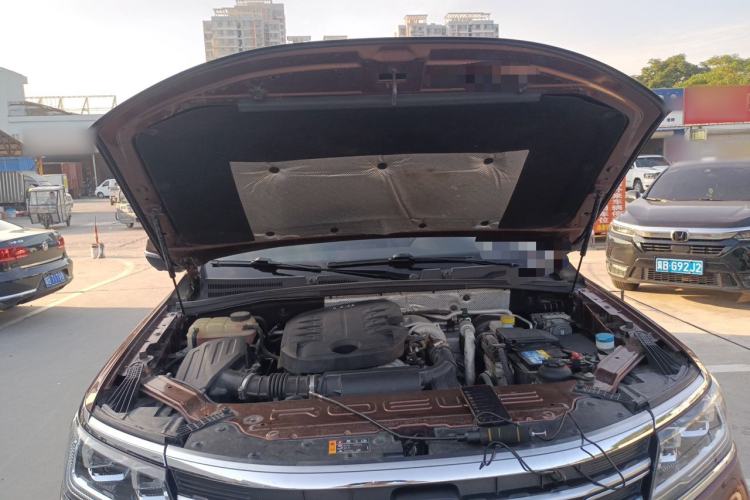 Used Roewe RX8 2018 30T Smart Connectivity Four-Wheel Drive Flagship Edition Engine Bay