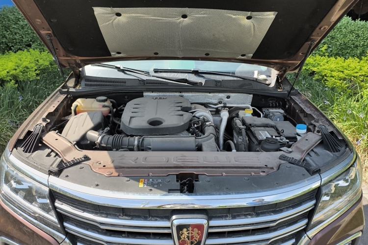 Used Roewe RX8 2018 30T Smart Connectivity Two-Wheel Drive Supreme Edition Engine Bay