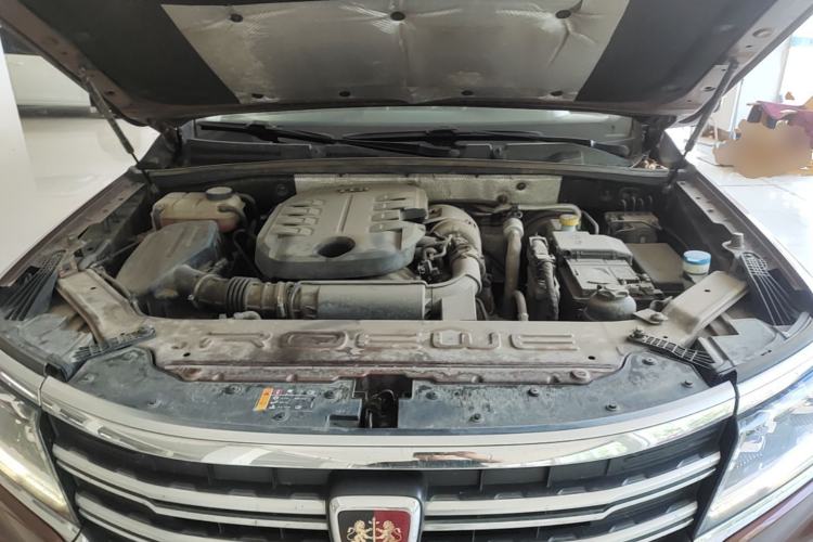 Used Roewe RX8 2018 30T Smart Connectivity Four-Wheel Drive Flagship Edition Engine Bay