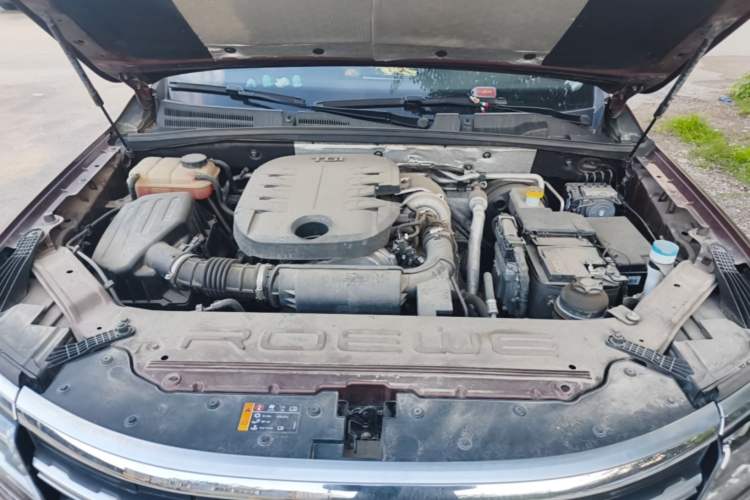 Used Roewe RX8 2018 30T Smart Connectivity Two-Wheel Drive Supreme Edition Engine Bay