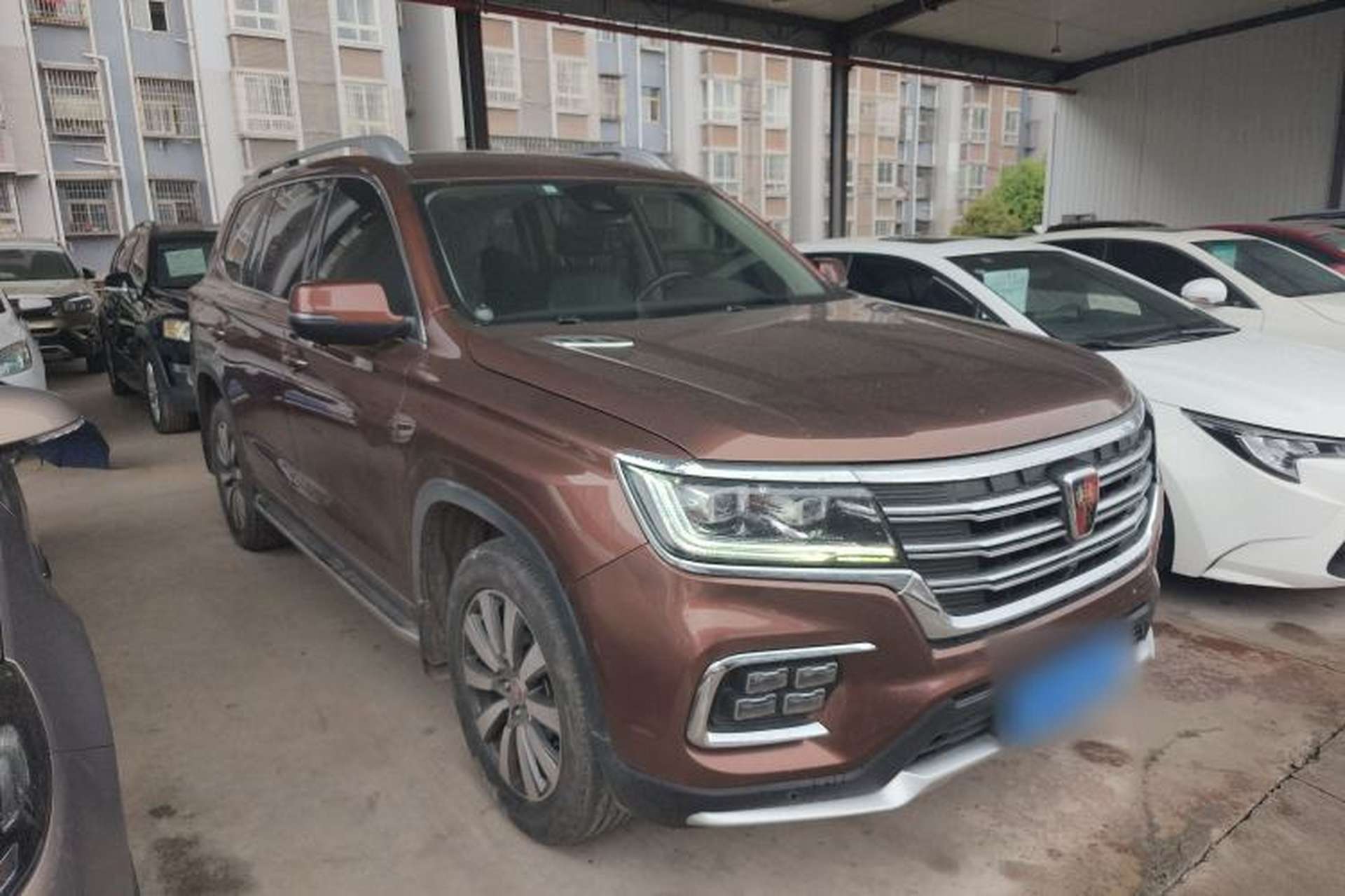 Used Roewe RX8 2018 30T Smart Connectivity Two-Wheel Drive Supreme Edition Exterior 1