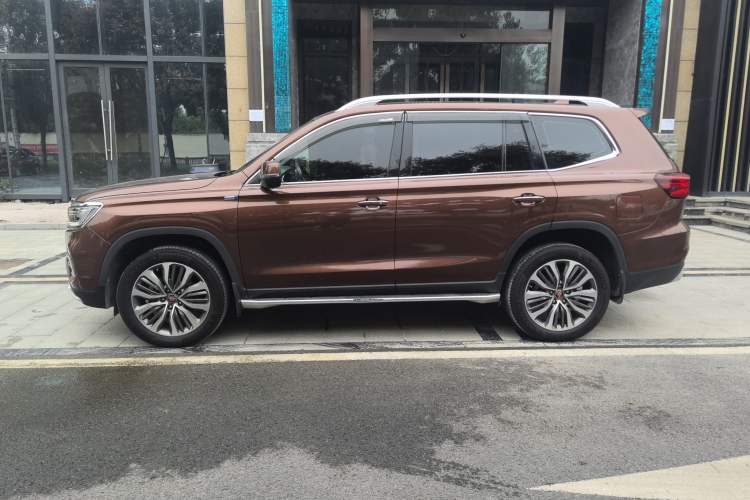 Used Roewe RX8 2018 30T Smart Connectivity All-Wheel Drive Supreme Edition Exterior 7