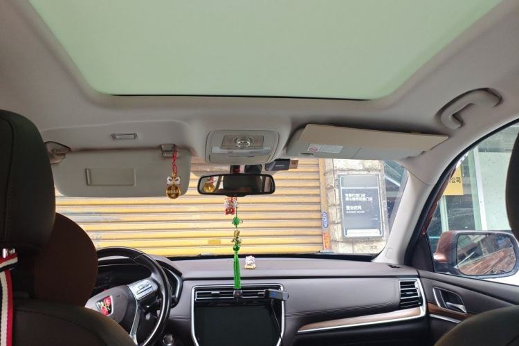 Used Roewe RX8 2018 30T Smart Connectivity Two-Wheel Drive Flagship Edition Headliner