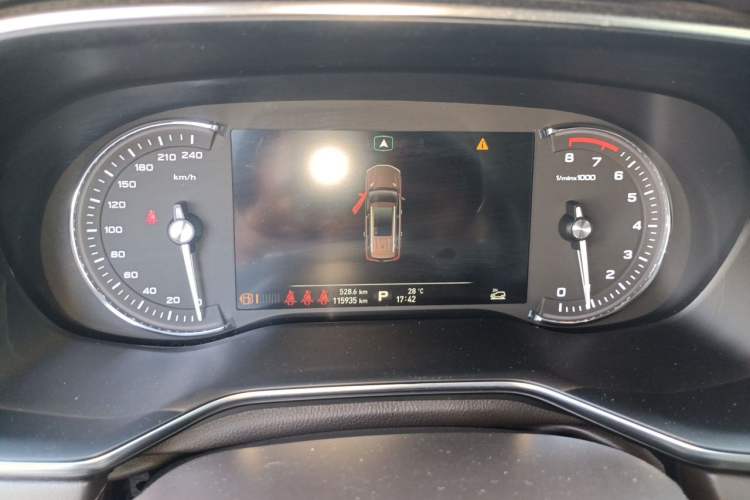 Used Roewe RX8 2018 30T Smart Connectivity Four-Wheel Drive Flagship Edition Instrument Cluster