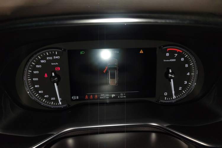 Used Roewe RX8 2018 30T Smart Connectivity Two-Wheel Drive Flagship Edition Instrument Cluster