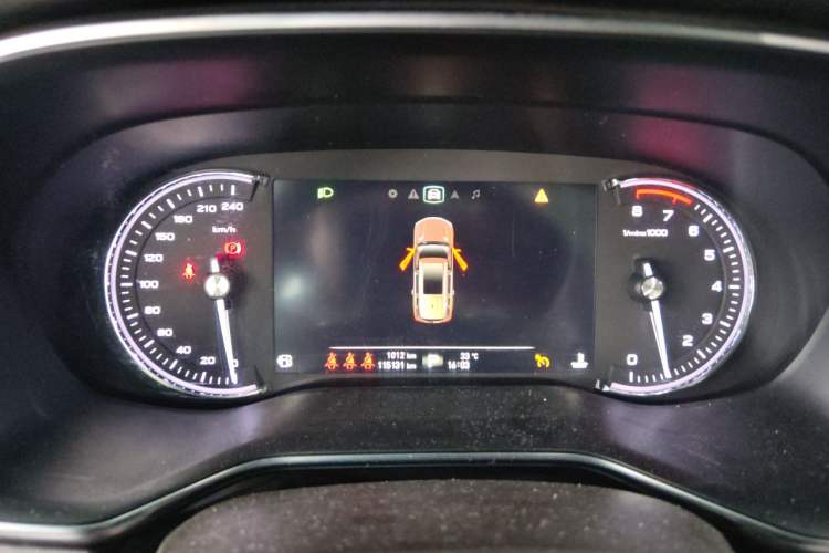Used Roewe RX8 2018 30T Smart Connectivity Two-Wheel Drive Flagship Edition Instrument Cluster