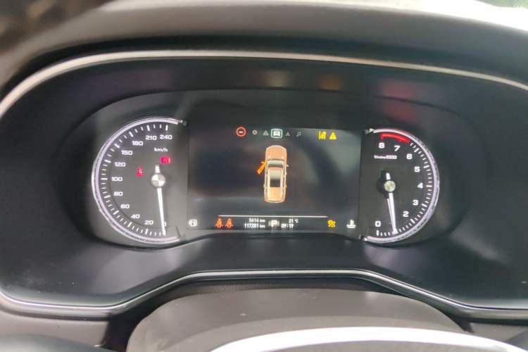 Used Roewe RX8 2018 30T Smart Connectivity Two-Wheel Drive Flagship Edition Instrument Cluster