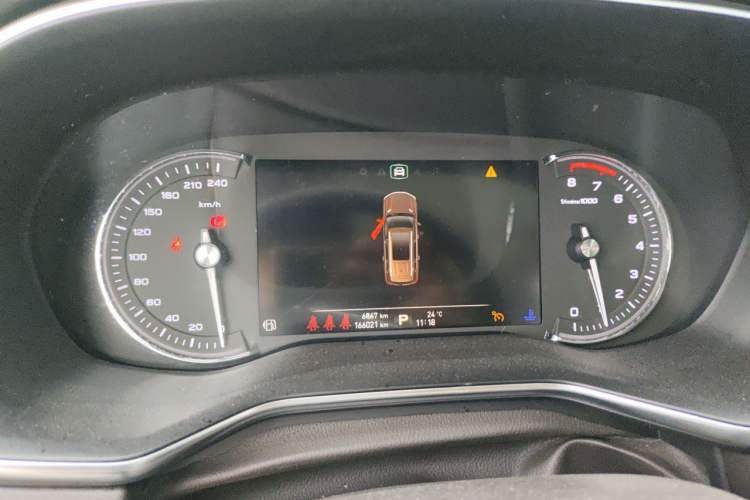Used Roewe RX8 2018 30T Smart Connectivity Two-Wheel Drive Flagship Edition Instrument Cluster