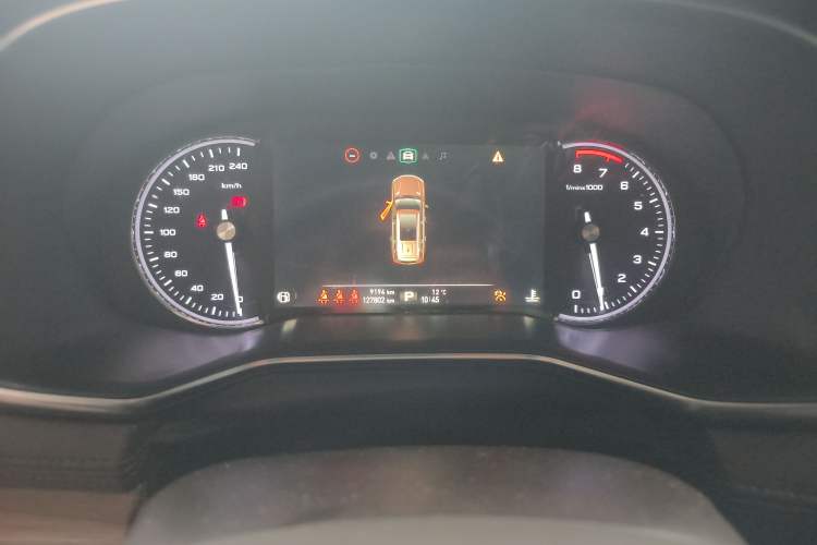Used Roewe RX8 2018 30T Smart Connectivity Two-Wheel Drive Supreme Edition Instrument Cluster