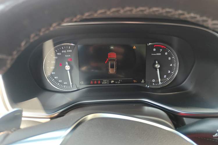 Used Roewe RX8 2018 30T Smart Connectivity Two-Wheel Drive Flagship Edition Instrument Cluster