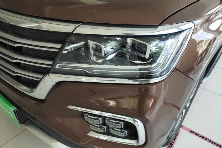 Used Roewe RX8 2018 30T Smart Connectivity Four-Wheel Drive Flagship Edition Left Front Headlight
