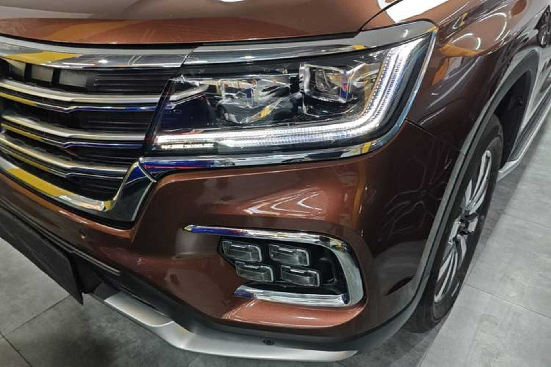 Used Roewe RX8 2018 30T Smart Connectivity Two-Wheel Drive Flagship Edition Left Front Headlight