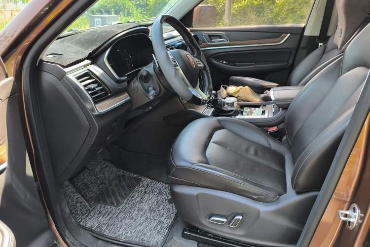 Used Roewe RX8 2018 30T Smart Connectivity Two-Wheel Drive Supreme Edition Left Front Seat