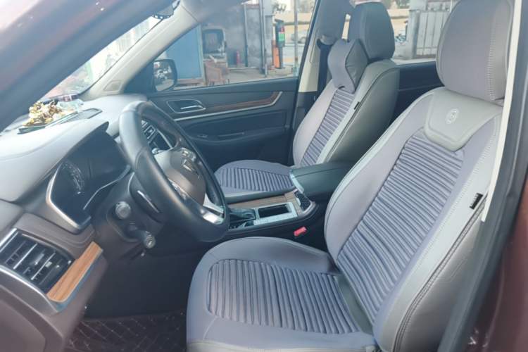 Used Roewe RX8 2018 30T Smart Connectivity Two-Wheel Drive Supreme Edition Left Front Seat