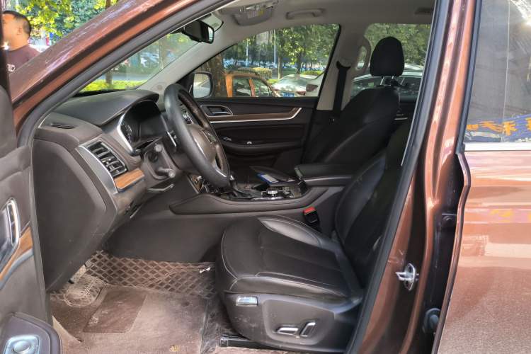 Used Roewe RX8 2018 30T Smart Connectivity All-Wheel Drive Supreme Edition Left Front Seat