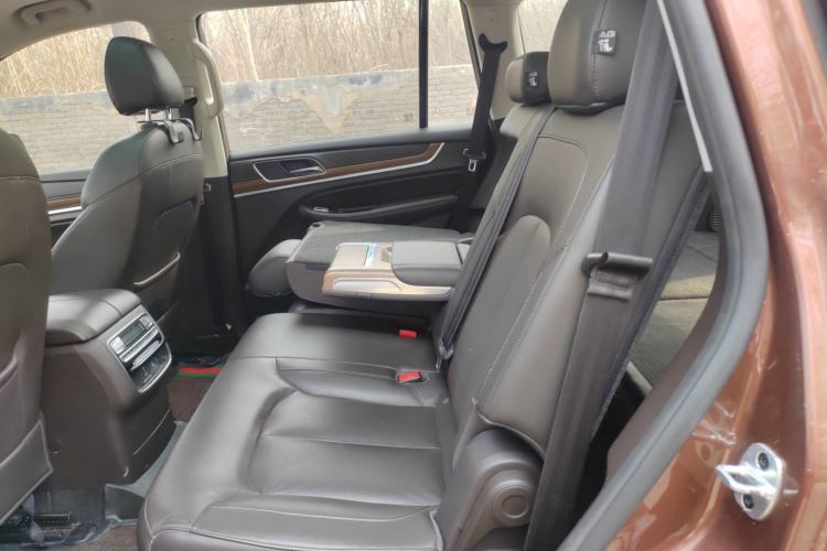 Used Roewe RX8 2018 30T Smart Connectivity Two-Wheel Drive Flagship Edition Left Rear Seat