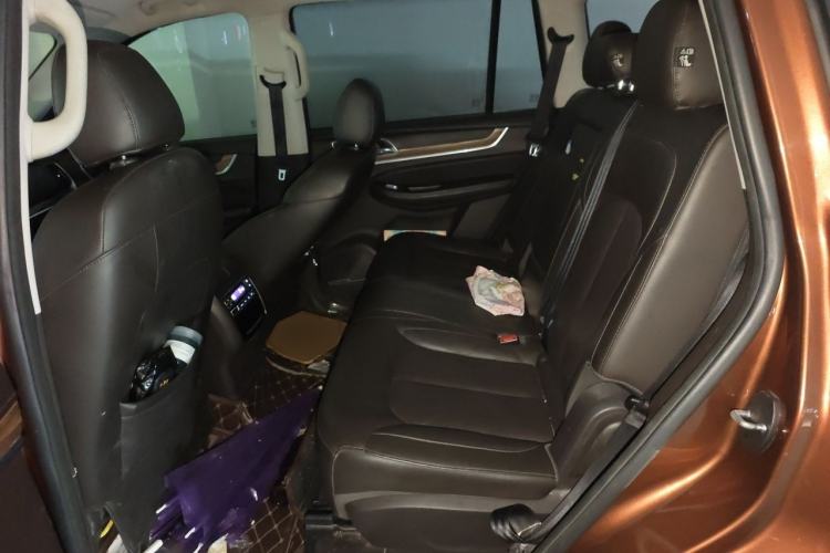 Used Roewe RX8 2018 30T Smart Connectivity Two-Wheel Drive Flagship Edition Left Rear Seat