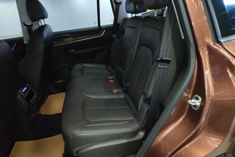 Used Roewe RX8 2018 30T Smart Connectivity Two-Wheel Drive Supreme Edition Left Rear Seat