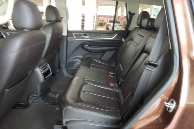 Used Roewe RX8 2018 30T Smart Connectivity Four-Wheel Drive Flagship Edition Left Rear Seat