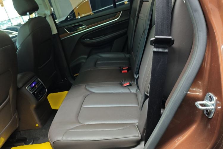 Used Roewe RX8 2018 30T Smart Connectivity Two-Wheel Drive Flagship Edition Left Rear Seat
