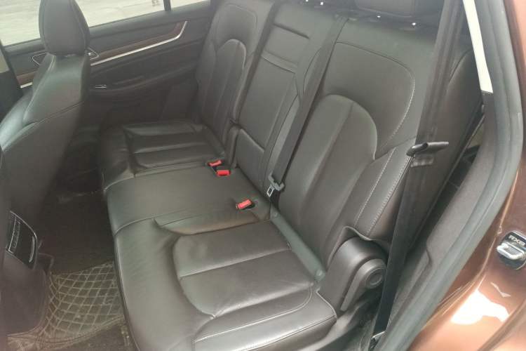 Used Roewe RX8 2018 30T Smart Connectivity Two-Wheel Drive Flagship Edition Left Rear Seat