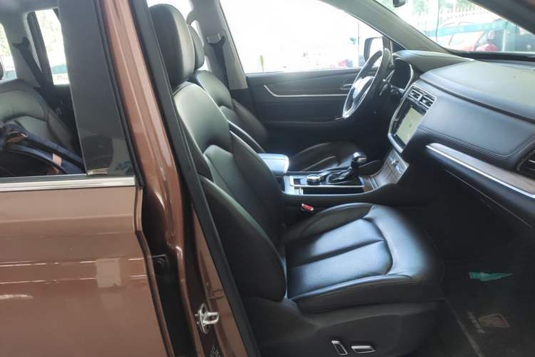 Used Roewe RX8 2018 30T Smart Connectivity Four-Wheel Drive Flagship Edition Right Front Seat
