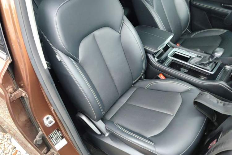 Used Roewe RX8 2018 30T Two-Wheel Drive Flagship Edition Right Front Seat