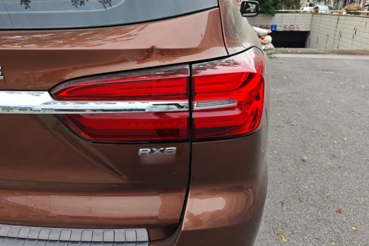 Used Roewe RX8 2018 30T Smart Connectivity Two-Wheel Drive Supreme Edition Right Rear Taillight