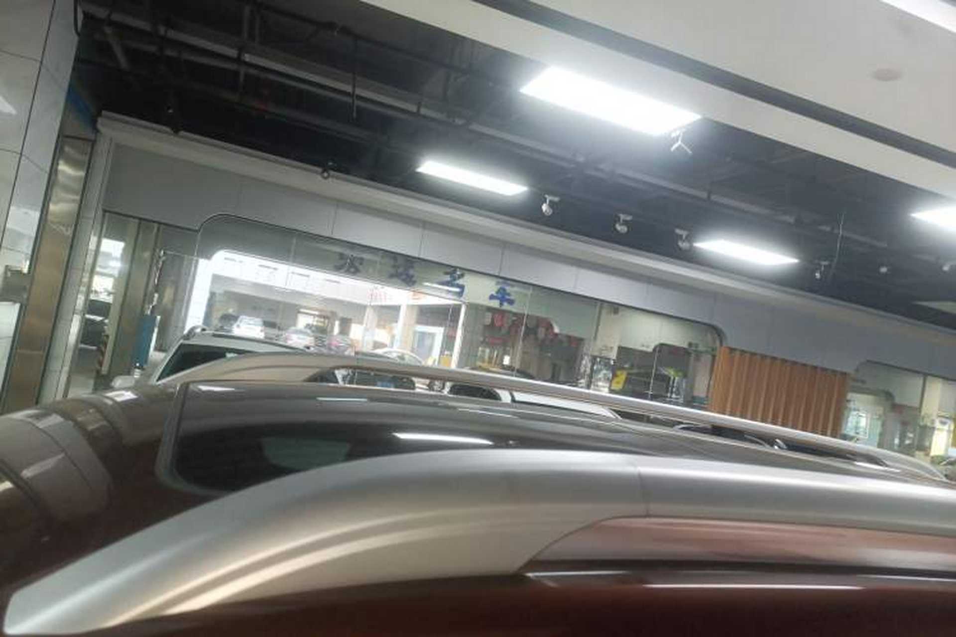 Used Roewe RX8 2018 30T Smart Connectivity Four-Wheel Drive Flagship Edition Roof