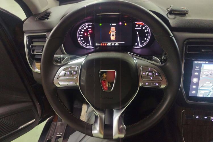 Used Roewe RX8 2018 30T Smart Connectivity Two-Wheel Drive Flagship Edition Steering Wheel