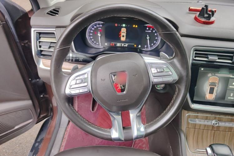 Used Roewe RX8 2018 30T Smart Connectivity Two-Wheel Drive Flagship Edition Steering Wheel