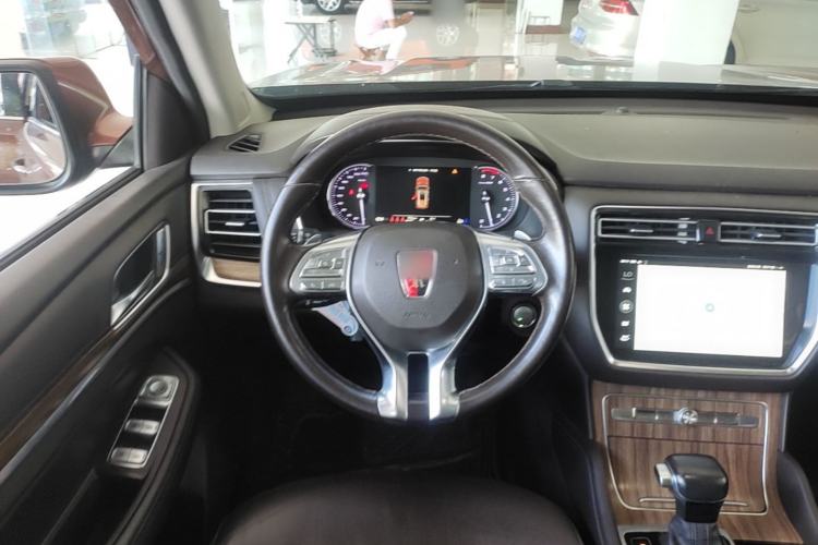 Used Roewe RX8 2018 30T Smart Connectivity Four-Wheel Drive Flagship Edition Steering Wheel