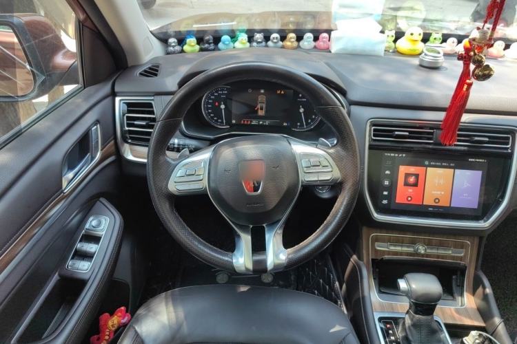 Used Roewe RX8 2018 30T Smart Connectivity All-Wheel Drive Supreme Edition Steering Wheel