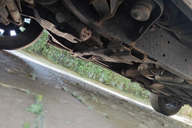 Used Roewe RX8 2018 30T Smart Connectivity Two-Wheel Drive Supreme Edition Chassis Front Left
