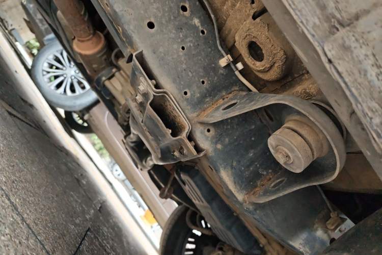 Used Roewe RX8 2018 30T Smart Connectivity All-Wheel Drive Supreme Edition Chassis Front Right