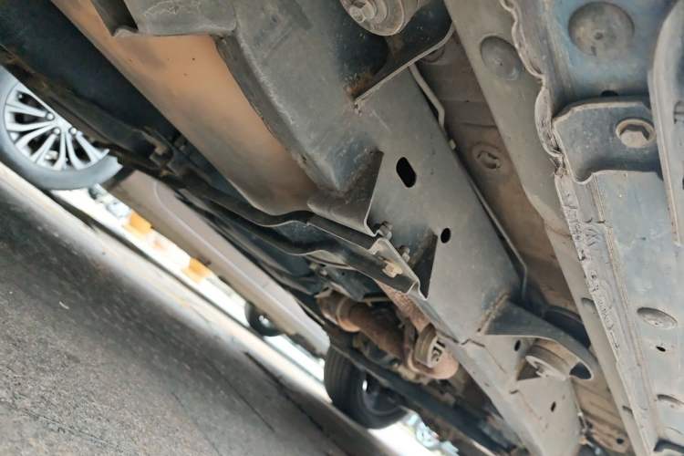 Used Roewe RX8 2018 30T Smart Connectivity All-Wheel Drive Supreme Edition Chassis Rear Right