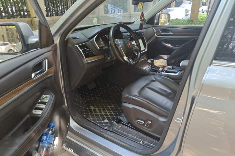 Used Roewe RX8 2018 30T Smart Connectivity Two-Wheel Drive Supreme Edition Driver Seat