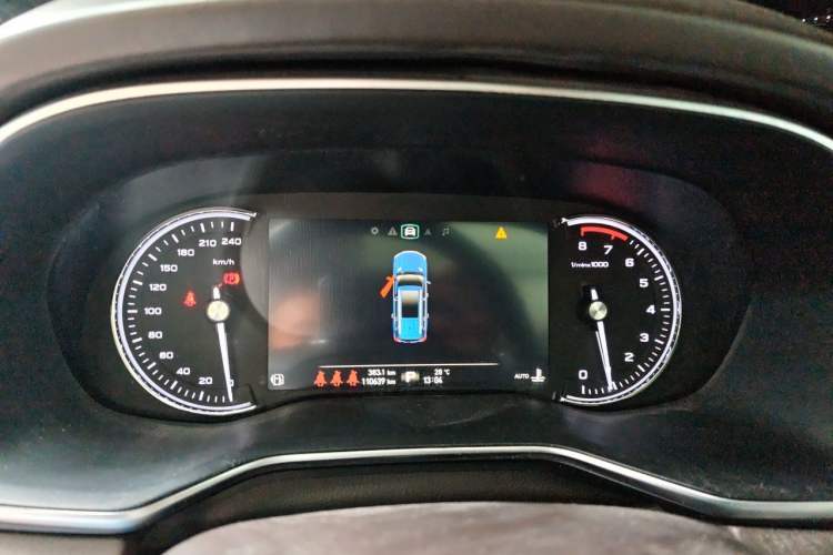 Used Roewe RX8 2018 30T Smart Connectivity All-Wheel Drive Supreme Edition Instrument Cluster