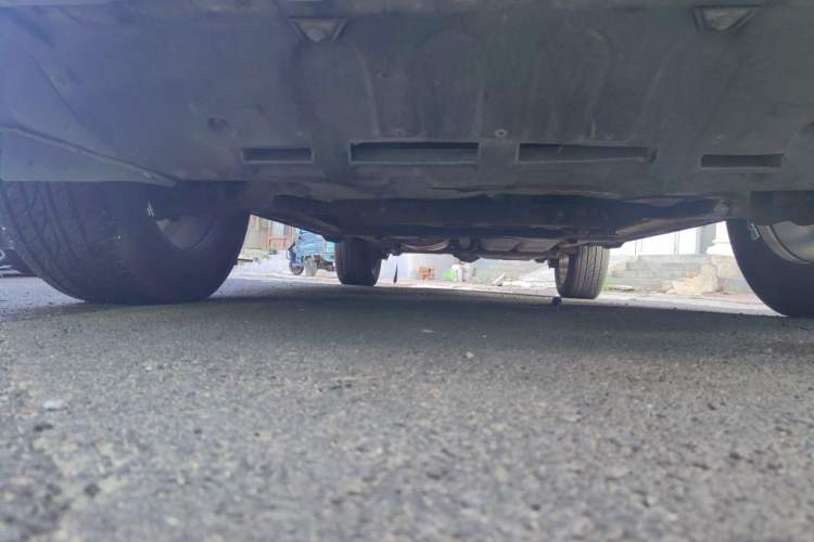 Used Roewe RX8 2018 30T Two-Wheel Drive Flagship Edition Chassis Front