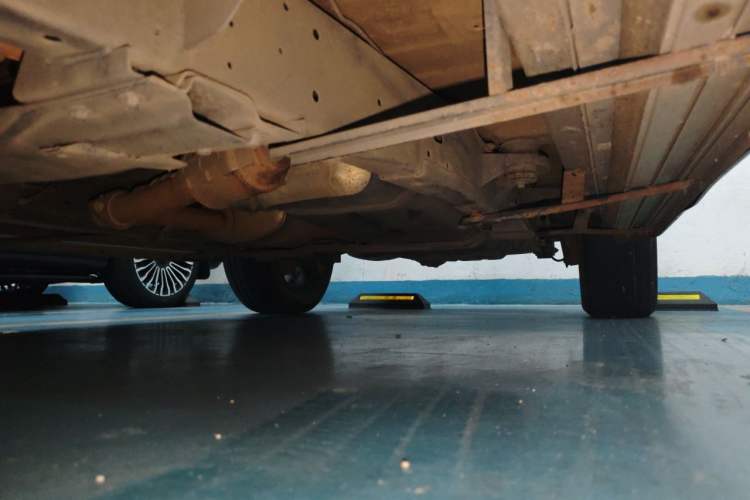 Used Roewe RX8 2018 30T Two-Wheel Drive Flagship Edition Chassis Front Left